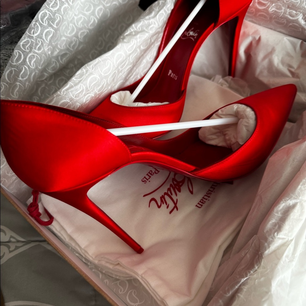 NEW Louboutin Red Satin Iriza 100 Pumps 40